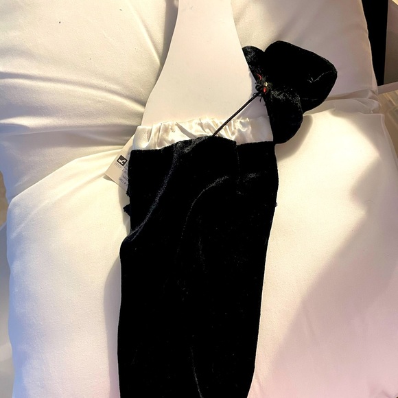 Black Tie Velvet Wine Bag - New! - Picture 2 of 2